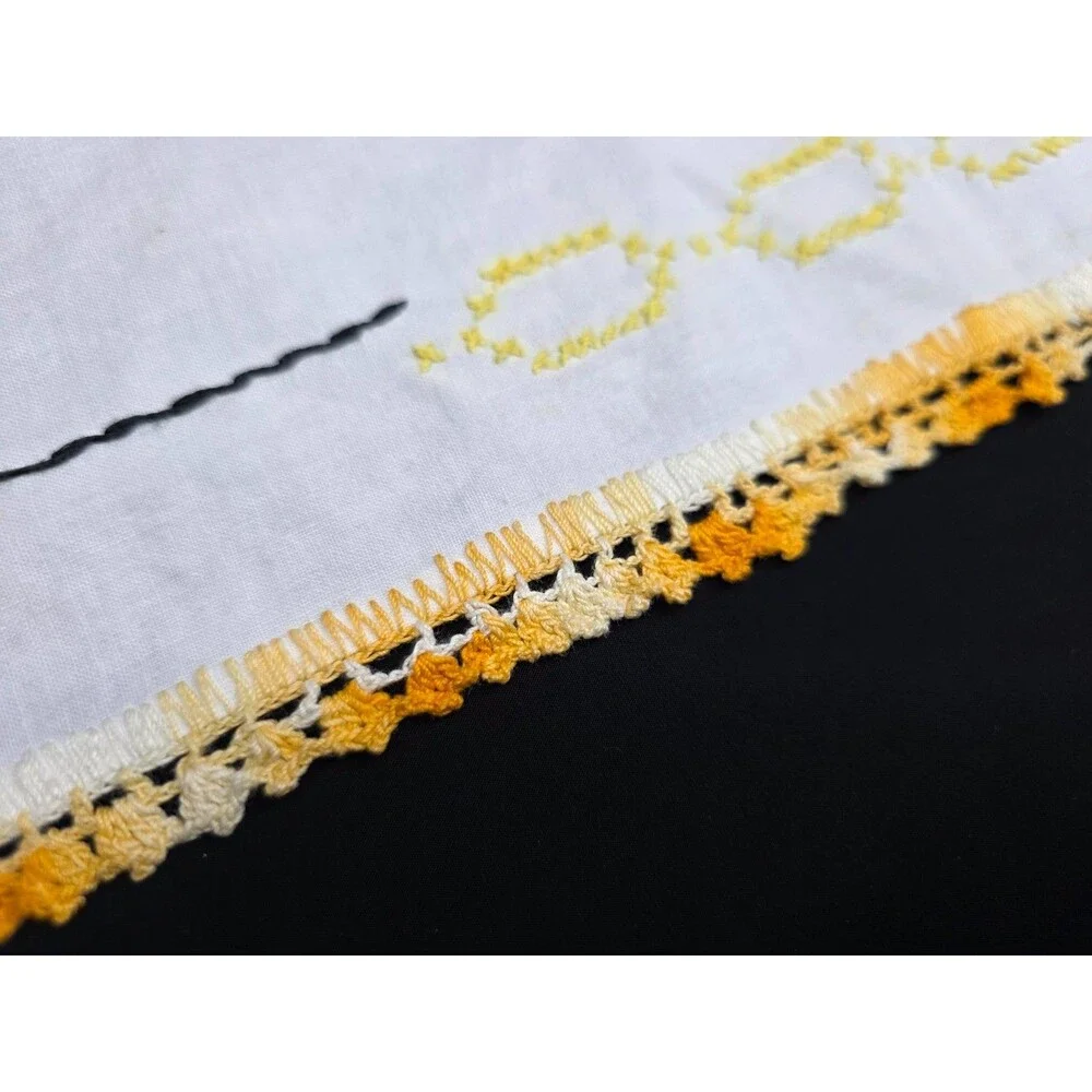 Vintage Embroidered Table Runner – Yellow Floral with Crochet Trim – 19.5